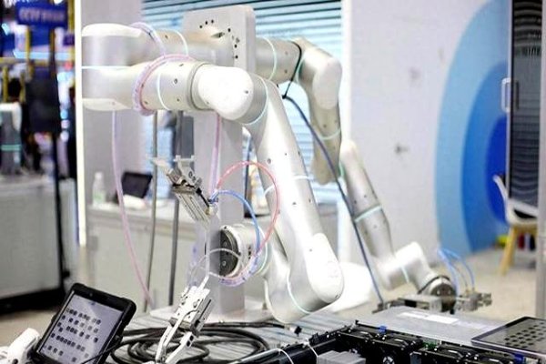 实盘配资官网 三大政策引爆A股，散户如何抓住这波红利？